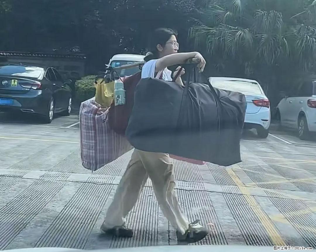 全网追的“扁担女孩”，找了一份暑假工，时薪12元 - 渭南生活资讯 - 渭南28生活网 wn.28life.net